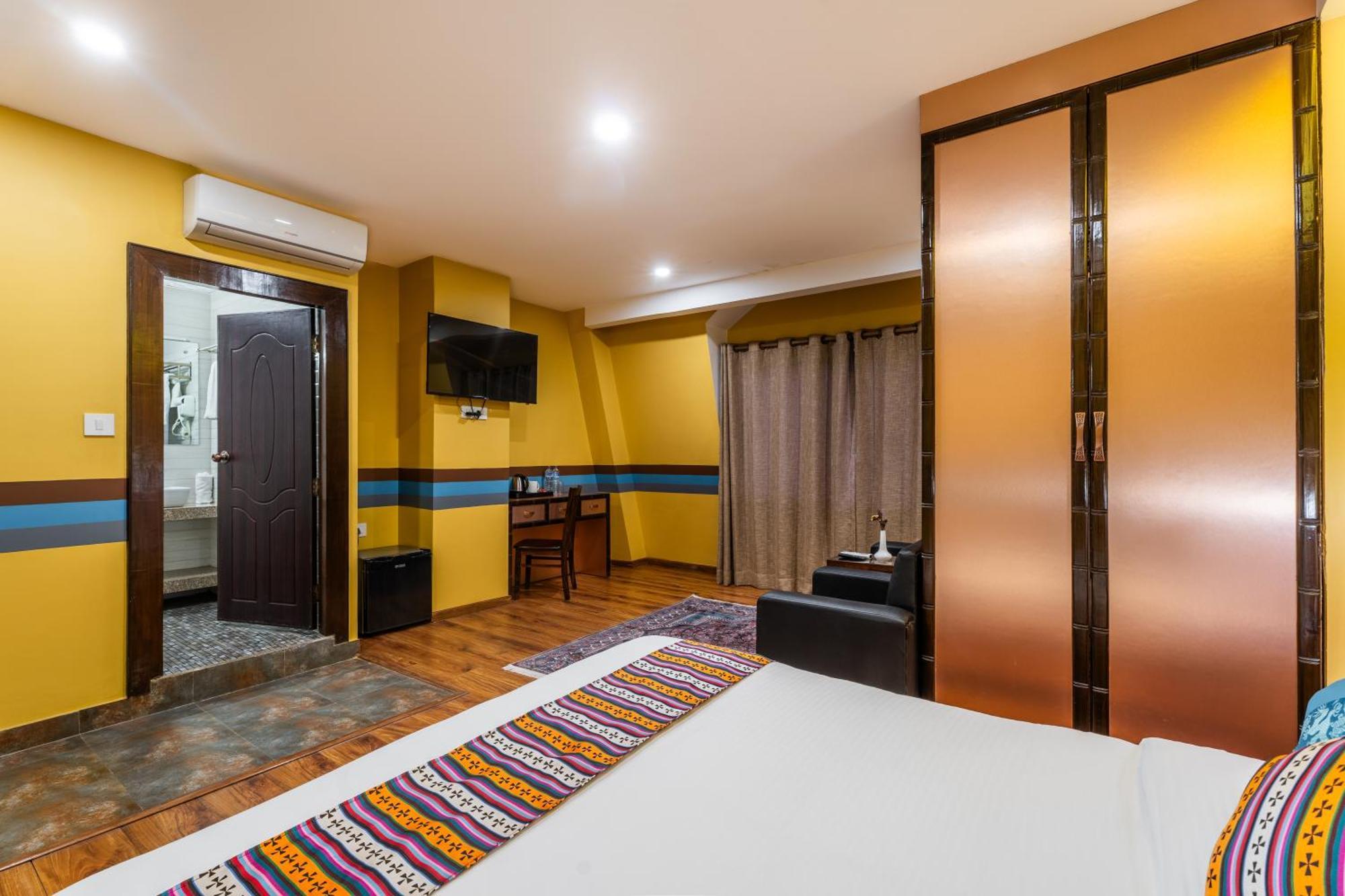 Hotel Yukhang Катманду Экстерьер фото